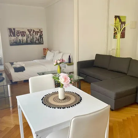 Daire 6 Minutes Walking From Railway Station *