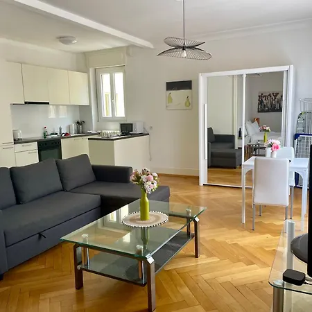 6 Minutes Walking From Railway Station Daire Lozan