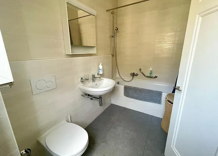 6 Minutes Walking From Railway Station Lausanne